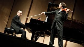 爆肚二人組　幽默音樂會要你笑爆肚皮