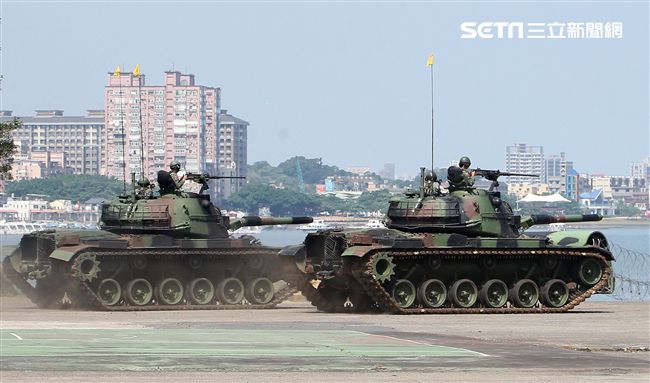 國軍「漢光34號」演習實兵驗證進入第2天，負責淡水河防守備任務的第三作戰區關渡地區指揮部，針對河防實