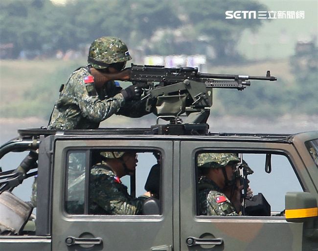 部隊官兵必須透過平日真實的戰備訓練，再利用各項演習時機，驗證指揮與協調機制，將戰力發揮至極致。（記者