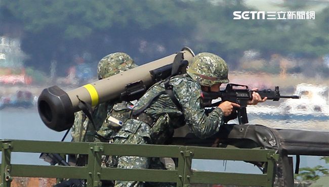 部隊官兵必須透過平日真實的戰備訓練，再利用各項演習時機，驗證指揮與協調機制，將戰力發揮至極致。（記者