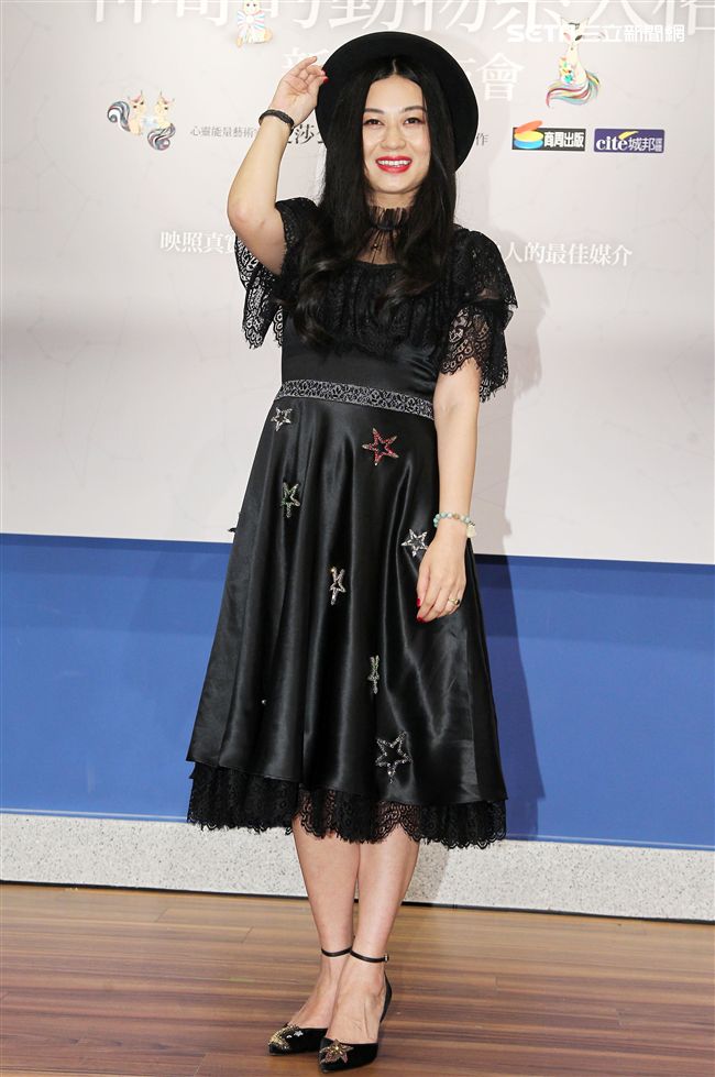 愛莎公主「神奇的動物系人格」新書發表。（記者邱榮吉/攝影）