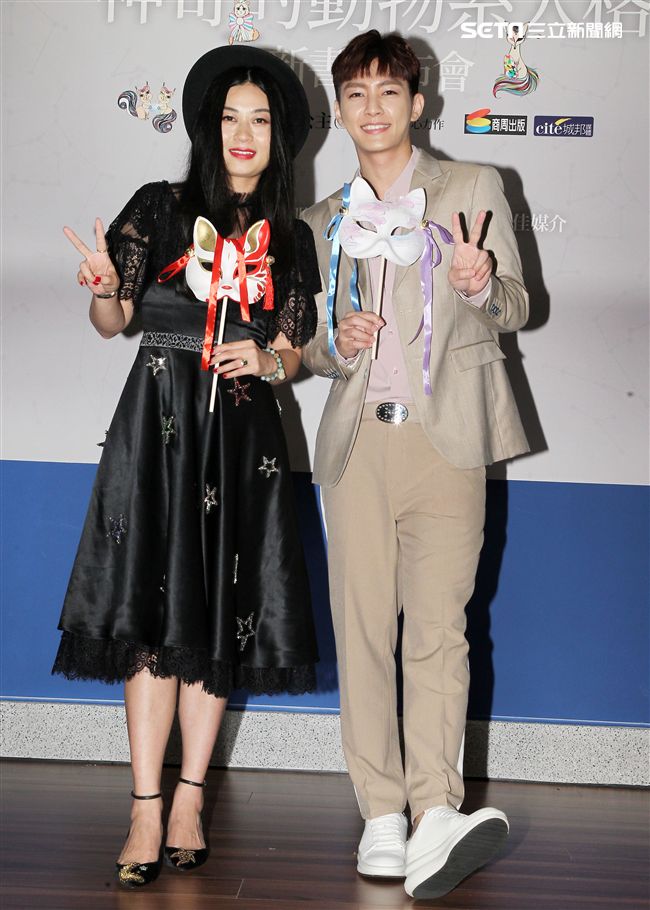 炎亞倫、愛莎公主聯手出擊文創、影視、設計、藝術潮牌。（記者邱榮吉/攝影）