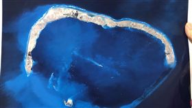 東海局勢未如南海緊張  共軍區別對待香港軍事專家宋忠平10日表示，中共空軍對南海明確使用戰巡，對東海使用警巡，說明東海的緊張態勢不及南海。圖為中央大學太遙中心透過衛星拍下的南海美濟礁填島造陸照片。（檔案照片）中央社  107年5月10日