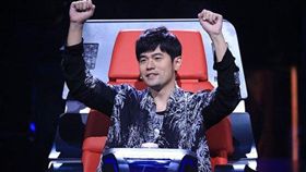 周杰倫，大陸歌唱節目導師。(翻攝微博》