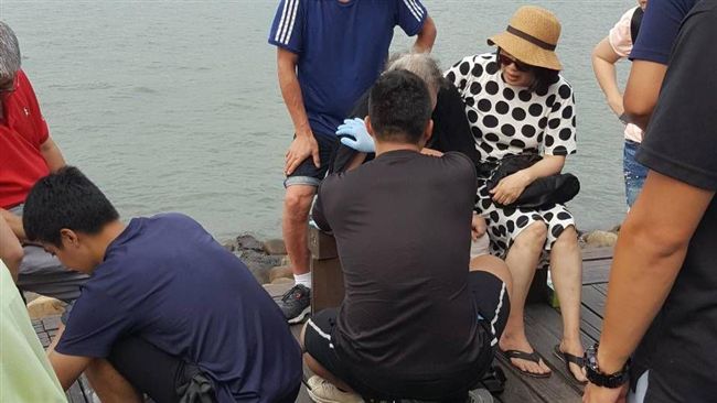 驚見婦人獨自走下水中　遊客驚慌報案