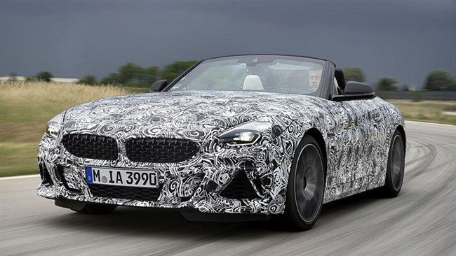影／BMW Z4　圓石灘亮相