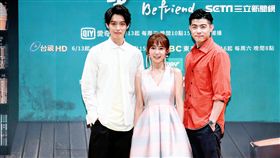 郭書瑤在戲裡與曹祐寧、王柏傑皆有親密吻戲。（圖／歐銻銻娛樂提供）