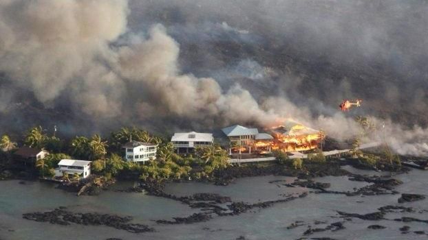 幾勞亞火山噴發　吞噬兩濱海住宅區