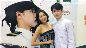 楊晴帶師弟張耀仁前往越南電影節。（圖／TVBS提供）