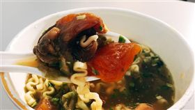 點水樓監製　195元「奢華」泡麵／記者李慈音攝