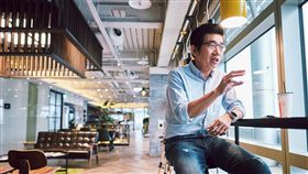 KKBOX總裁甩肉不復胖　工程宅精神幫大忙KKBOX總裁李明哲看起來精神奕奕，很難想像，數年前他體重飆破140公斤，開會、開車都能睡著，後來靠跑步瘦身成功，也發揮「工程宅」精神，用智慧手錶分析運動數據，協助不復胖。（Garmin提供）中央社記者江明晏傳真　107年6月8日