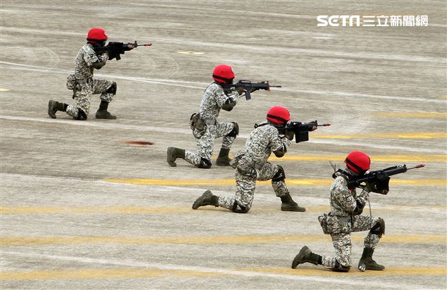 漢光34演習反空降敵軍進入我領域。（記者邱榮吉/清泉崗拍攝）