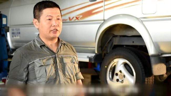後備戰士上陣　退役教官再飛F-16