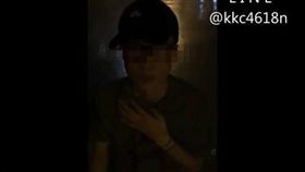 台中人上新竹約有男朋友女生去打炮，卻被女方的男友抓包，要求小王下跪求饒。（圖／翻攝自黑色豪門企業臉書）