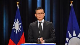 藍營北市長初選辯論登場　孫大千：盡力而為中國國民黨台北市長初選首場辯論會21日在中天電視舉行，參選人之一的前立委孫大千受訪表示，針對辯論會以平常心面對，盡力而為，希望透過辯論會，讓全國民眾看到黨內改變。中央社記者王飛華攝　107年4月21日