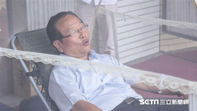立院臨時會今登場　引起關注卻是蚊帳