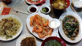 價格,爆料公社,熱炒,蛤蠣,店家,退費,抱怨,奧客
https://www.facebook.com/photo.php?fbid=10204432074198802&set=pcb.2129804757052147&type=3&theater&ifg=1