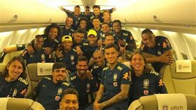 ▲巴西搭上專機啟程赴俄羅斯。（圖／Neymar IG）