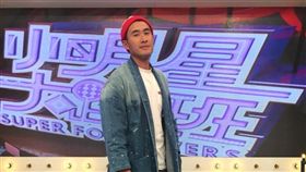 博焱手機遭吳姍儒突擊檢查，竟發現多張裸照和與女粉露骨對話。（圖／翻攝自臉書）