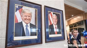 美國在台協會AIT入厝典禮，官員介紹。 （圖／記者林敬旻攝）