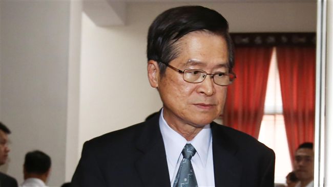 嚴趕回軍改協商卻準時下課　明再繼續