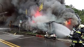 台北,和平東路,鐵皮屋,火警。翻攝畫面