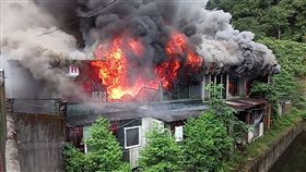 台北,和平東路,鐵皮屋,火警。翻攝畫面