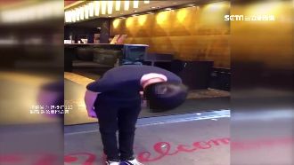 疑帶女吸毒…他被對方男友抓包逼道歉