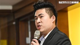 新黨召開「以『國安』之名行『鎖島』之實？」記者會，王炳忠發言。 （圖／記者林敬旻攝）