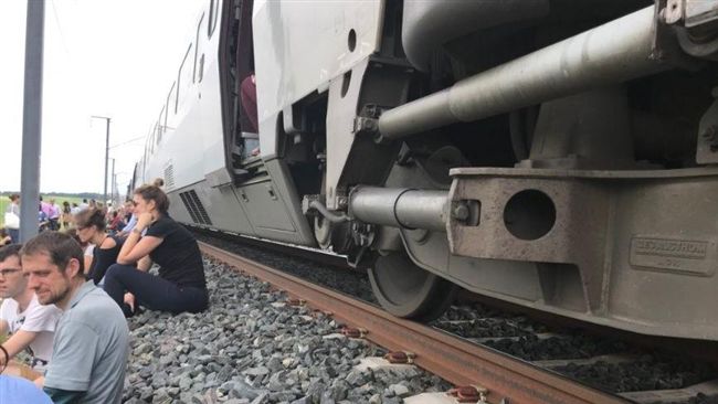 列車斷電　百名歐議員受困車廂4小時