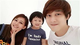 ▲「那對夫妻」在網路上擁有超高人氣。（圖／翻攝自臉書）