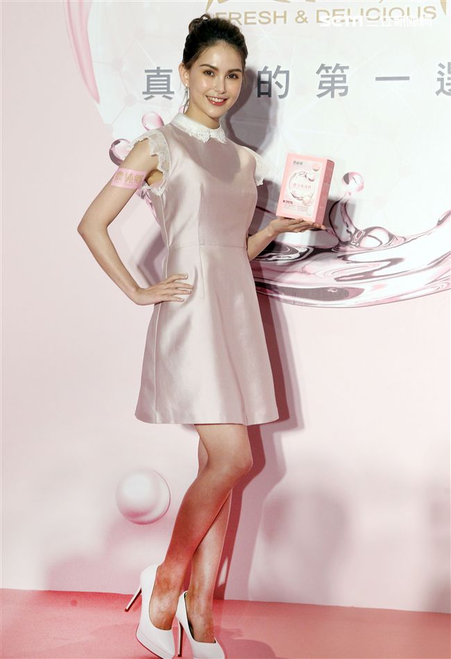 人妻昆凌分享產後如何補充蛋白質及保養。（記者邱榮吉/攝影）