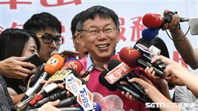 台北市長柯文哲出席「相親相愛過端午」敬老活動。 （圖／記者林敬旻攝）