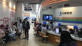 電信499吃到飽,中華電信,遠傳電信,台灣大哥大／記者簡佑庭攝影
