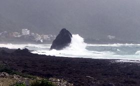 蘭嶼宛如颳輕颱　船隻15日停駛（1）