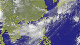 熱帶性低氣壓蠢動，最快今日增強為颱風。（圖／氣象局）