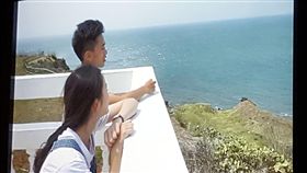 澎湖科大學生拍攝微電影　宣揚澎湖之美澎湖科技大學14日發表「心錄．歷程」3部旅遊映像美學微電影，每部片長約8分鐘，其中擔任「打開想像自在飛翔」男女主角的兩名同學，也從電影拍攝過程中，感受到澎湖是一個非常淳樸、放鬆的好所在。中央社　107年6月14日