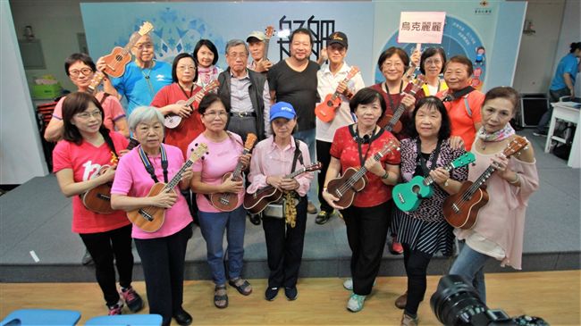 台灣超高齡化…老人身心課程充實自我