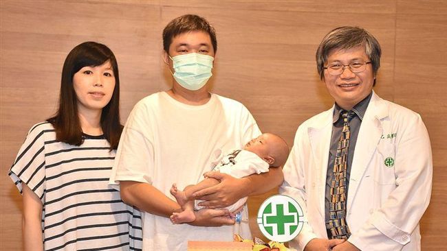 懷孕長子宮肌瘤　達文西機器人助產
