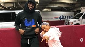 ▲詹姆斯的社會回饋，幫助1100位學子上大學。（圖／取自kingjames IG）