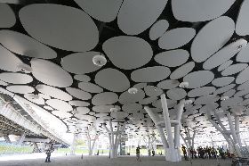 與台鐵共站　高捷新高雄車站試運轉