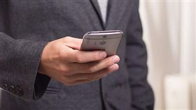 傳LINE、聊天、訊息、婚外情、外遇、精神出軌／pixabay