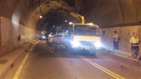蘇花公路「澳花隧道」轎車對撞 圖／翻攝