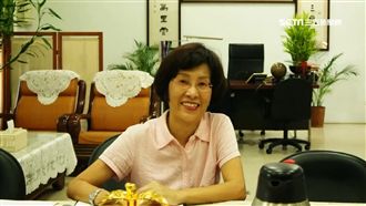 邀張安樂頒獎惹議　校長改口稱不辭了