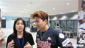 ▲樂天巨人應援團長趙智薰受訪。（圖／記者蕭保祥攝）