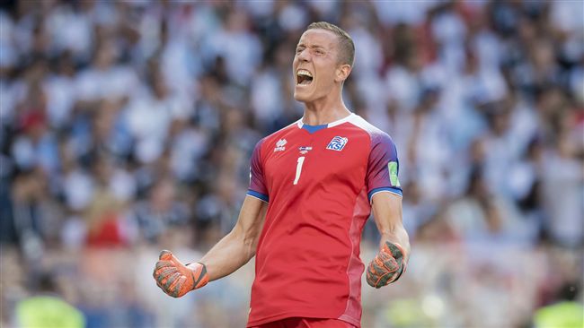 導演守下梅西罰球　冰島門將美夢成真