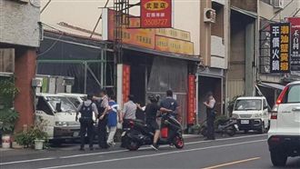 盤查遇搶槍！嫌躲台南民宅與警對峙中