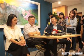 柯文哲17日受邀赴時代力量港湖區市議員參選人蕭新晟的競選辦公室開幕茶會 時代力量提供