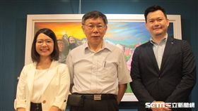 柯文哲17日受邀赴時代力量港湖區市議員參選人蕭新晟的競選辦公室開幕茶會 時代力量提供
