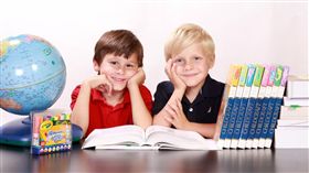 念書。(示意圖／翻攝自PIXABAY)